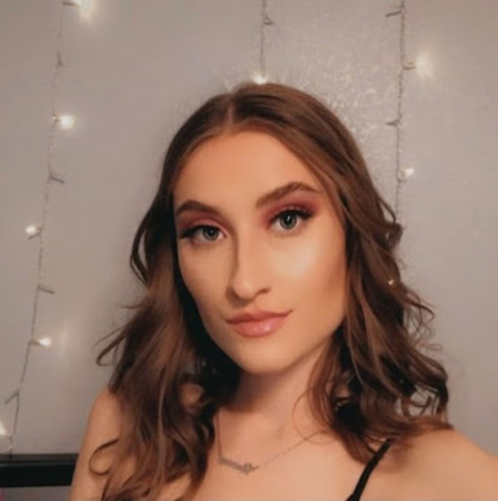 Meet your Posher, Isabel